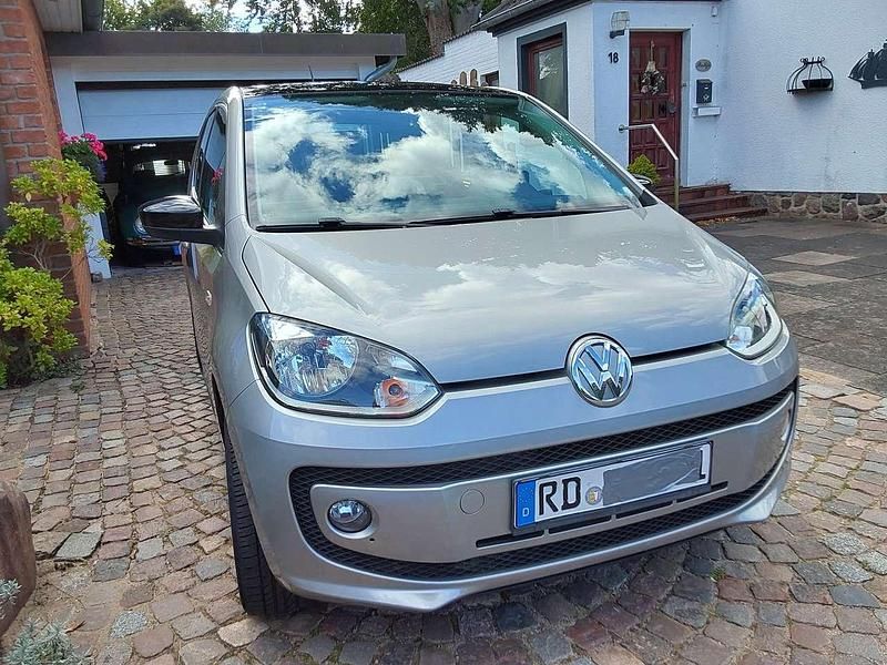Silber Gebraucht 2014 VW up! Cup Kleinwagen | 6.250 € (Guter Preis) - Bild 1/4