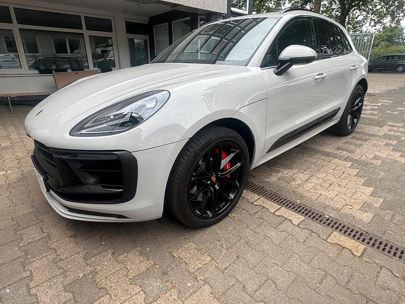 Andere farben Gebraucht 2024 Porsche Macan GTS SUV | 114.000 € (Fairer Preis) - Bild 1/4