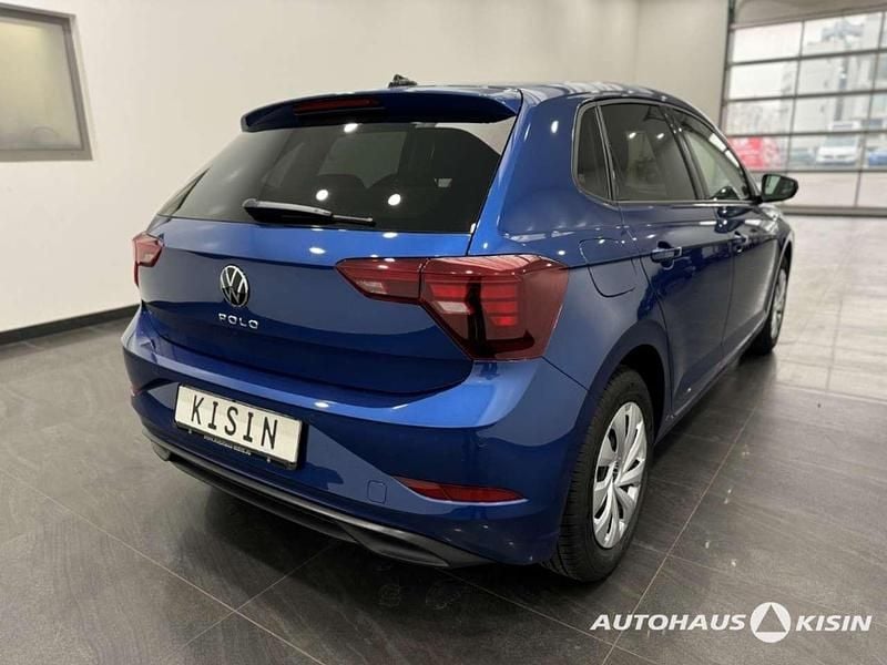 Gebraucht VW Polo Life 80 PS (58 kW) 2024 Reef blue metallic Kleinwagen