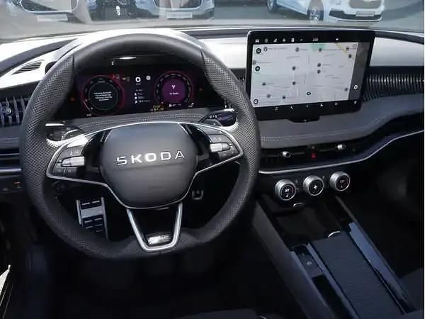 Neu Skoda Superb 150 PS (110 kW) 2026 Graphitegrau Kombi