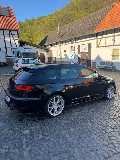 Second-hand Seat Leon CUPRA 290 CP (213 kW) 2020 Negru Berlinǎ