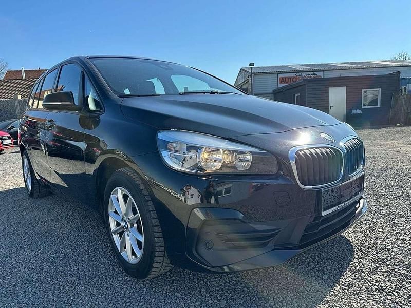 Schwarz ii Gebraucht 2020 BMW 218 Advantage Van / Kleinbus | 16.800 € (Fairer Preis) - Bild 1/4