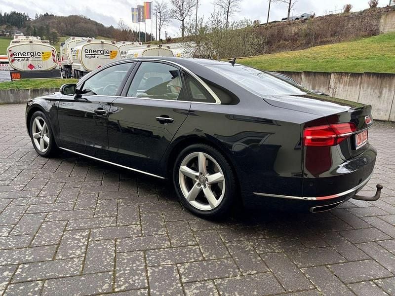 Gebraucht Audi A8 Ambiente 385 PS (283 kW) 2013 Schwarz Limousine