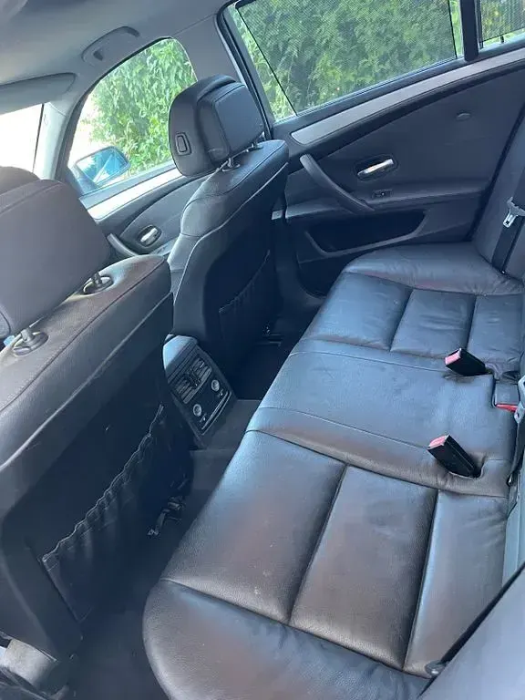 Gebraucht BMW 525 197 PS (144 kW) 2008 Grau Kombi