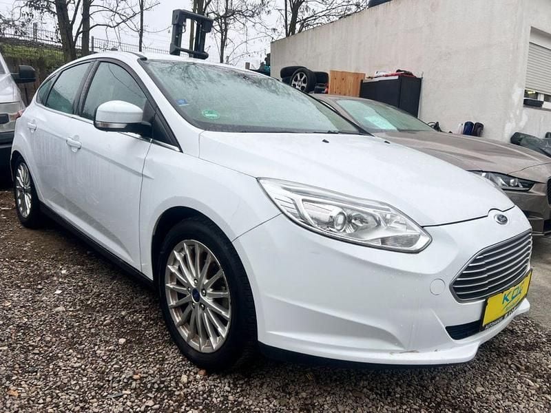 Second-hand Ford Focus 106 kW (145 CP) 2014 Alb Berlinǎ