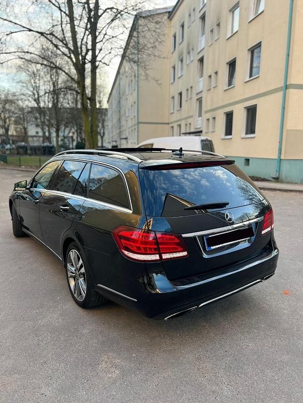 Gebraucht Mercedes E350 258 PS (189 kW) 2014 Schwarz Kombi