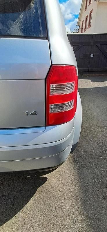 Usado Audi A2 75 HP (55 kW) 2003 Cinzento Citadino