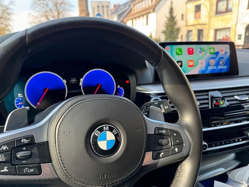 Gebraucht BMW 530 265 PS (194 kW) 2019 Schwarz Kombi