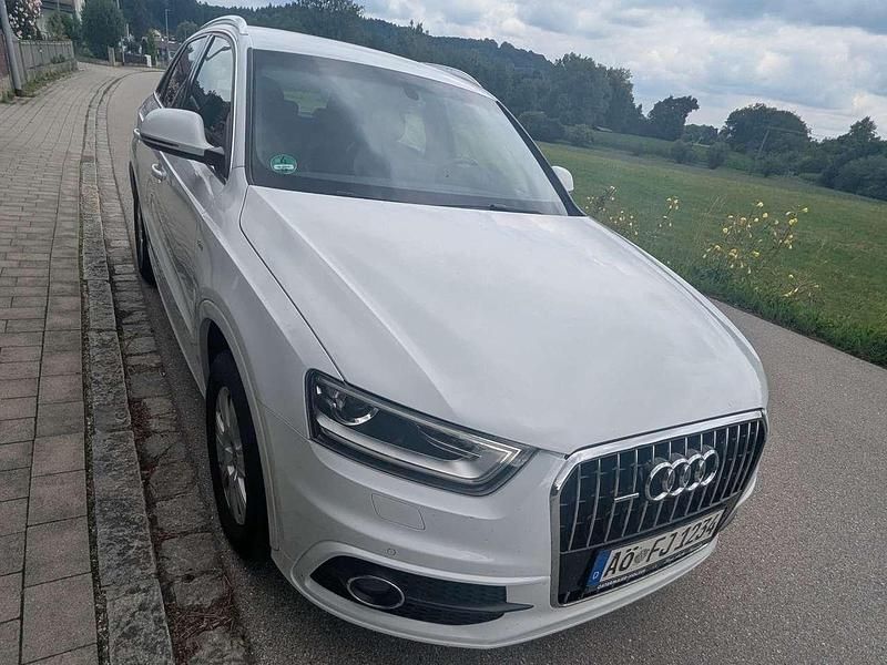 Weiß Gebraucht 2015 Audi Q3 Comfort SUV | 16.999 € (Fairer Preis) - Bild 1/4