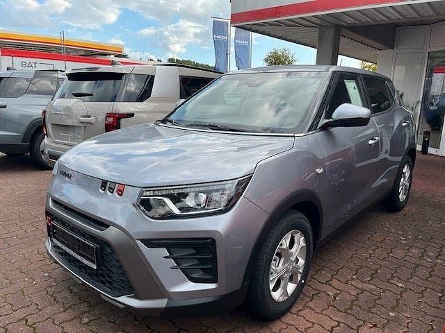 Neu Ssangyong (KGM) Tivoli 163 PS (119 kW) 2025 Silber SUV