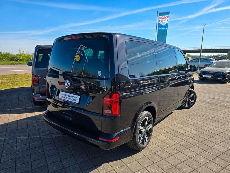 Second-hand VW Multivan 204 CP (150 kW) 2024 Negru Monovolum