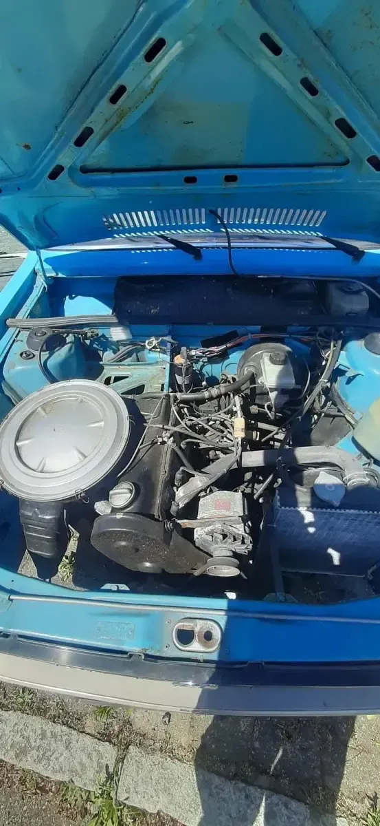 Usata VW Passat 60 CV (44 kW) 1978 Blu Berlina
