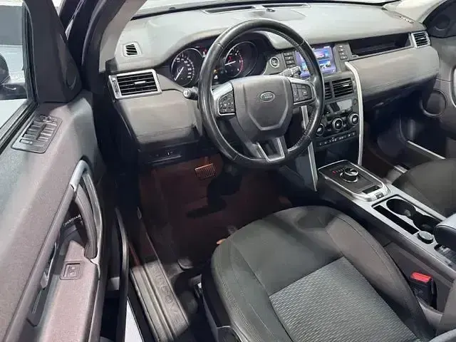 Gebraucht Land Rover Discovery Sport SE 180 PS (132 kW) 2017 Santorini black SUV