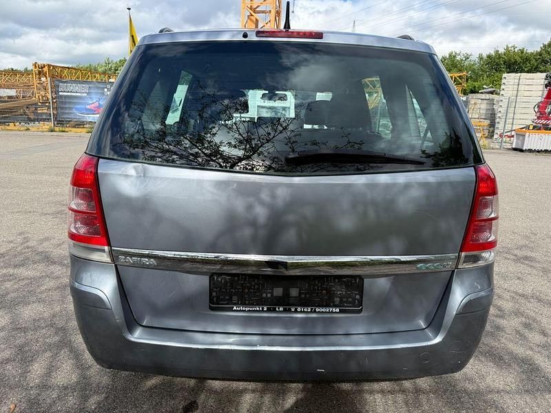 Gebraucht Opel Zafira 116 PS (85 kW) 2009 Grau Van / Kleinbus