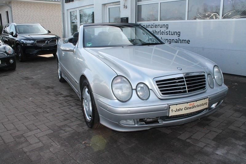 Gebraucht Mercedes CLK230 Elegance 197 PS (144 kW) 2001 Silber Cabrio