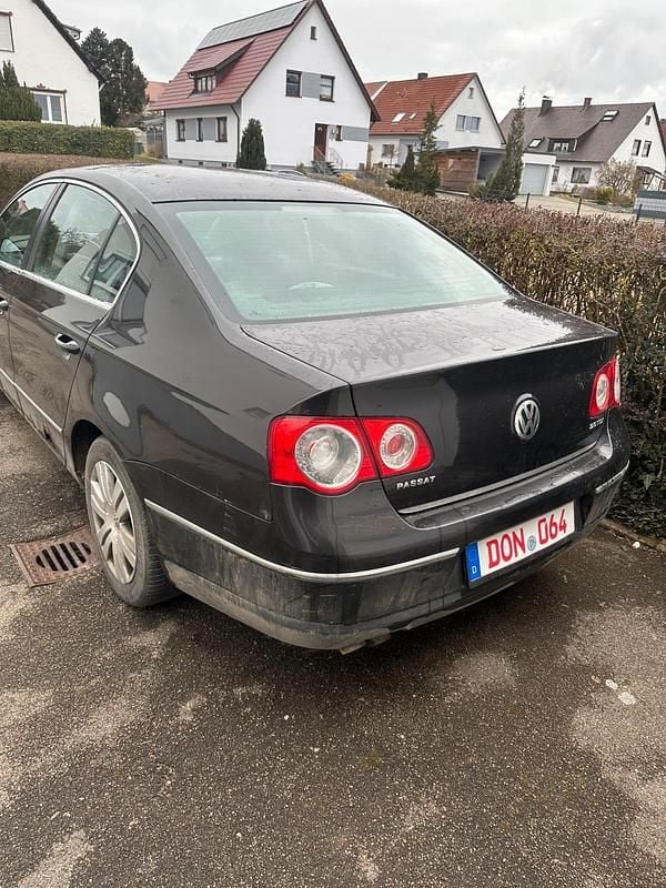 Gebraucht VW Passat 140 PS (102 kW) 2005 Schwarz Limousine