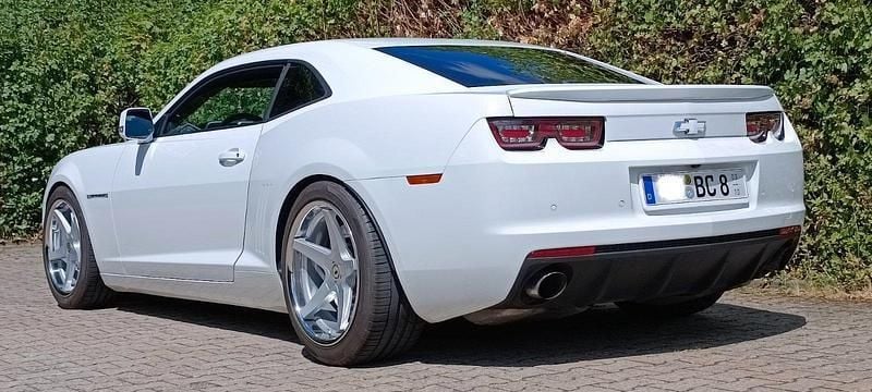 Weiß Gebraucht 2013 Chevrolet Camaro Coupé | 25.900 € (Guter Preis) - Bild 1/4