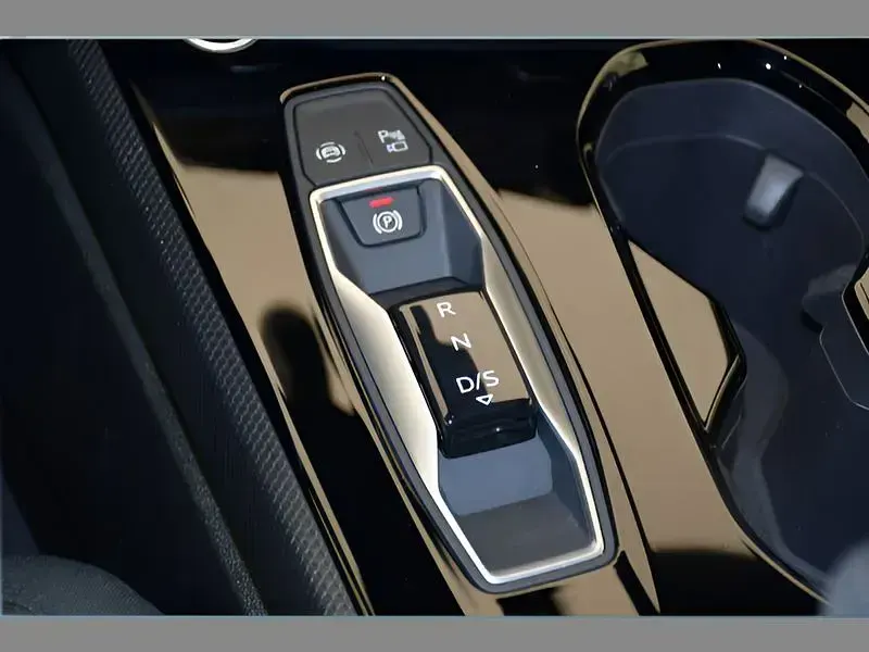 Second-hand Audi A5 204 CP (150 kW) 2025 Albastru Break