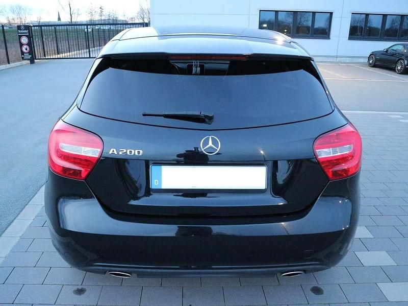 Gebraucht Mercedes A200 156 PS (114 kW) 2013 Schwarz Kleinwagen