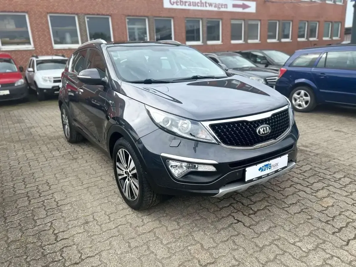 Gebraucht Kia Sportage Spirit 184 PS (135 kW) 2015 Grau SUV
