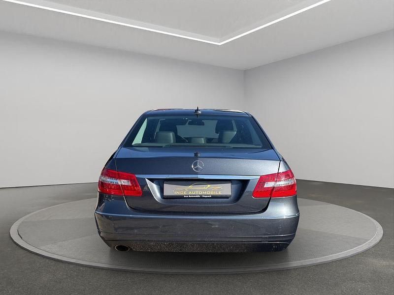 Gebraucht Mercedes E200 184 PS (135 kW) 2010 Grau Limousine