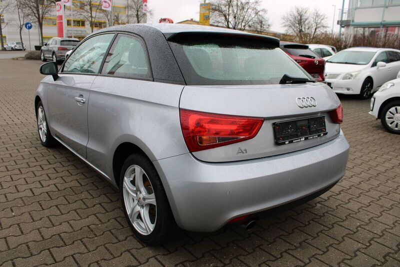 Second-hand Audi A1 90 CP (66 kW) 2015 Argintiu Hatchback