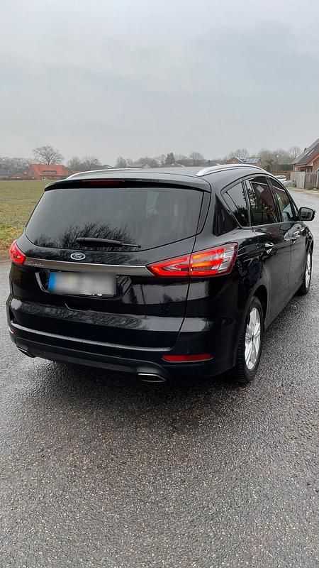 Gebraucht Ford S-MAX S 190 PS (139 kW) 2017 Schwarz Van / Kleinbus