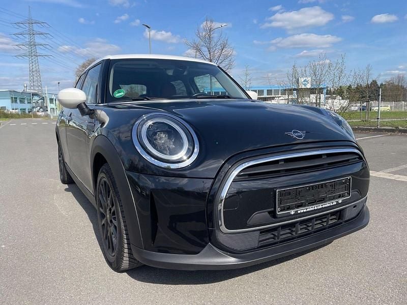Gebraucht Mini Cooper Classic 136 PS (100 kW) 2021 Schwarz Kleinwagen