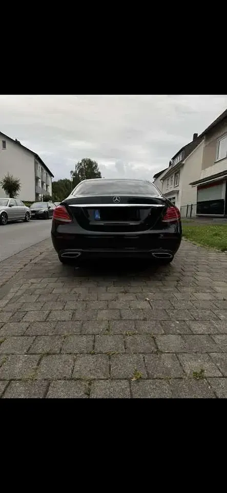 Gebraucht Mercedes 220 264 PS (194 kW) 2016 Schwarz Limousine