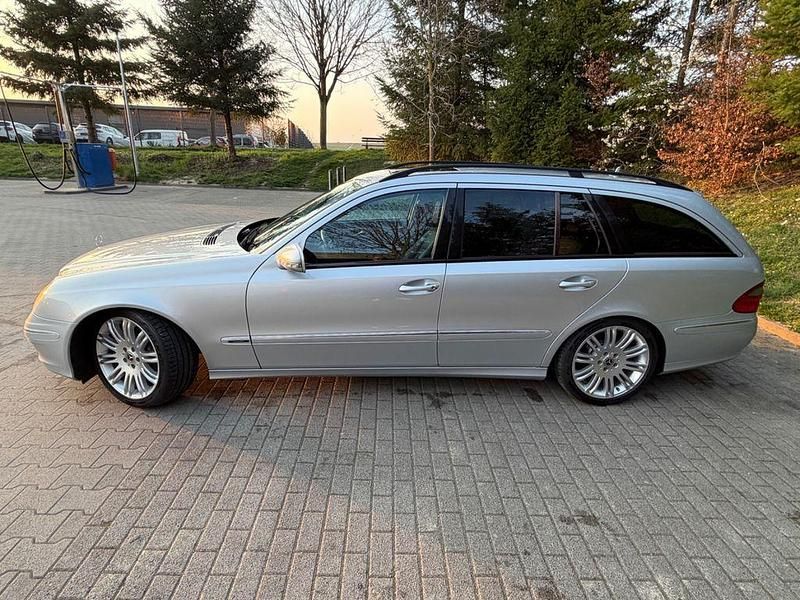 Gebraucht Mercedes E350 Avantgarde 292 PS (214 kW) 2008 Silber Kombi
