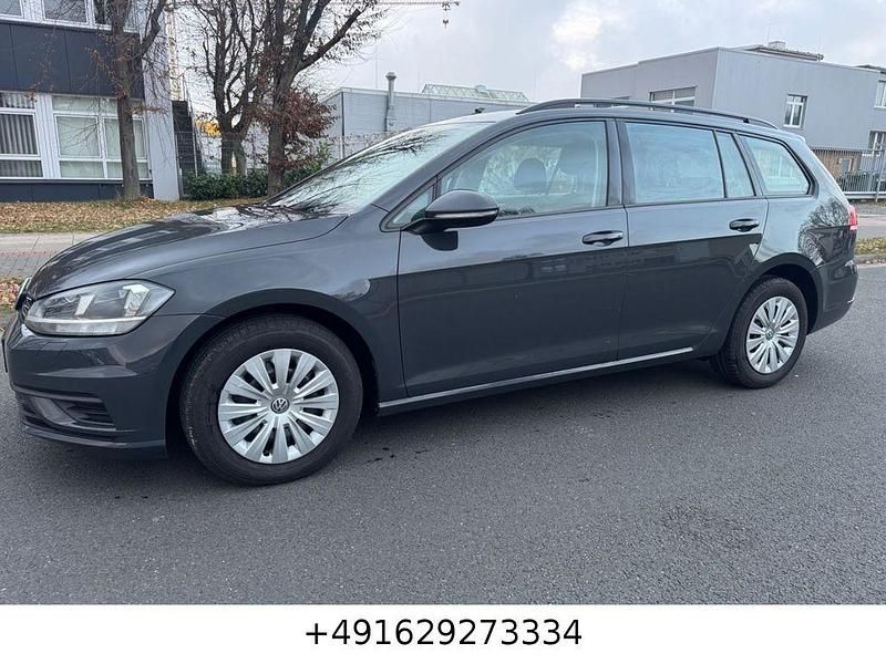 Gebraucht VW Golf VII 116 PS (85 kW) 2019 Grau Kombi