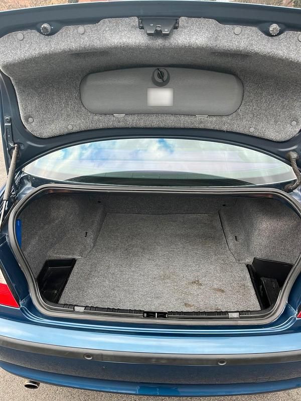 Gebraucht BMW 316 115 PS (84 kW) 2002 Blau Limousine