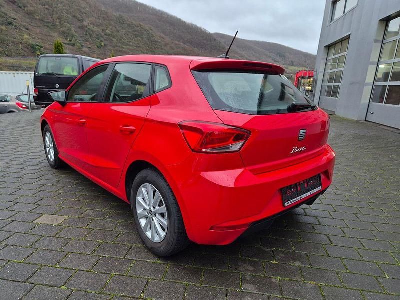 Gebraucht Seat Ibiza Style 110 PS (80 kW) 2022 Rot Limousine