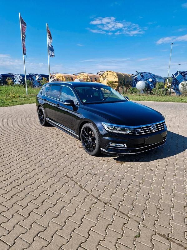 Gebraucht VW Passat R-line 190 PS (139 kW) 2016 Schwarz Kombi