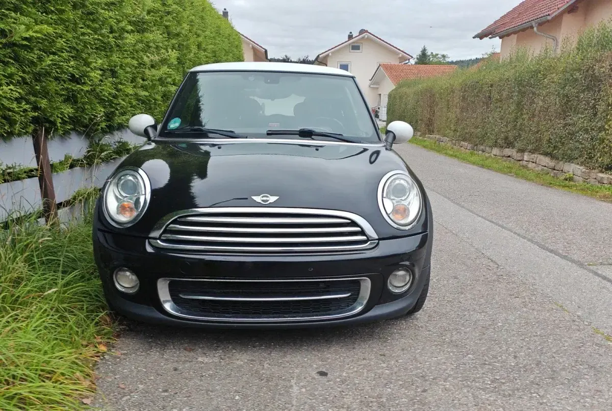 Occasion Mini Cooper D 111 ch (81 kW) 2011 Noir Citadine