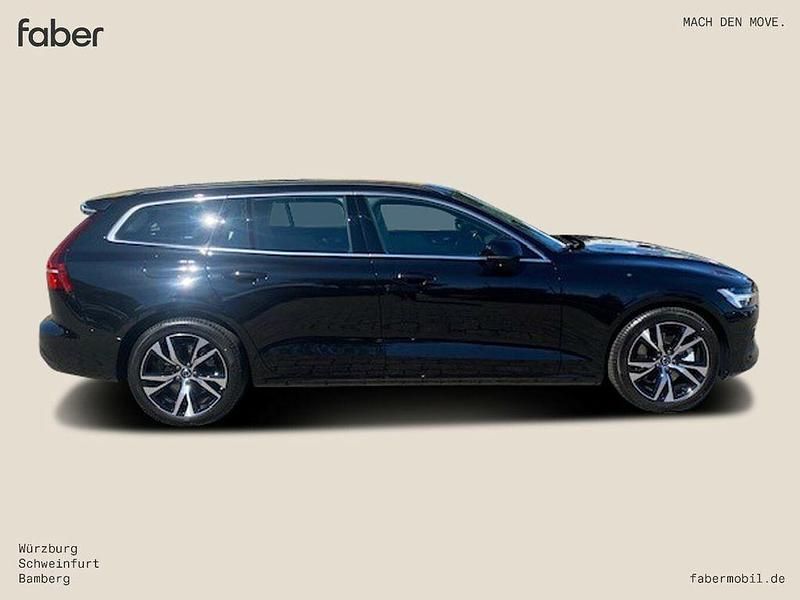 Gebraucht Volvo V60 Core 197 PS (144 kW) 2023 Schwarz Kombi