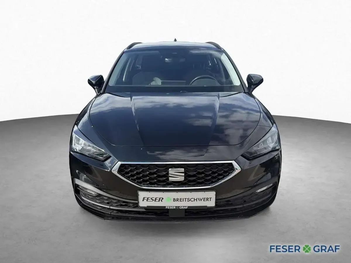 Używany Seat Leon Style 116 KM (85 kW) 2022 Czarny Kombi