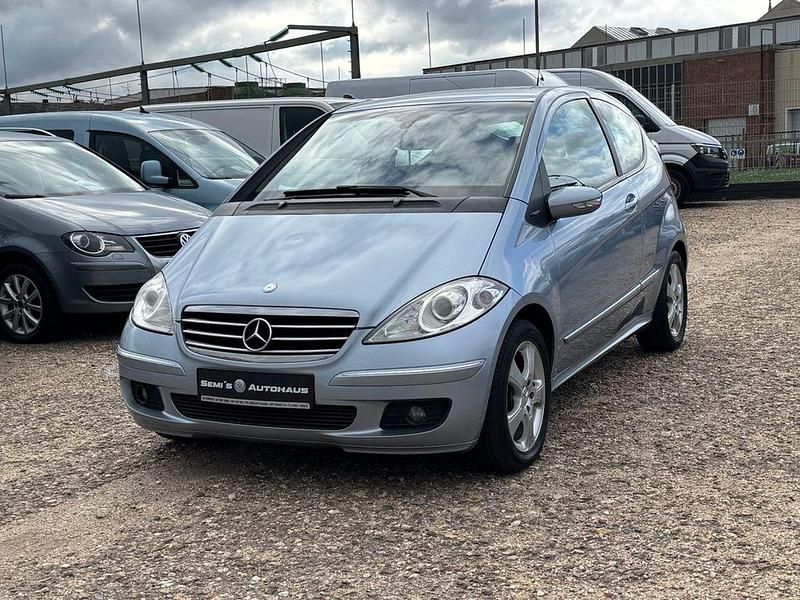 Blau Gebraucht 2006 Mercedes A150 Avantgarde Kleinwagen | 2.500 € (Fairer Preis) - Bild 1/4