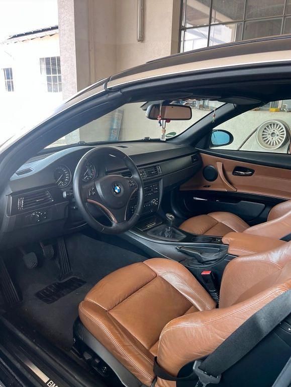 Gebraucht BMW 330 Cabriolet 272 PS (200 kW) 2007 Blau Cabrio