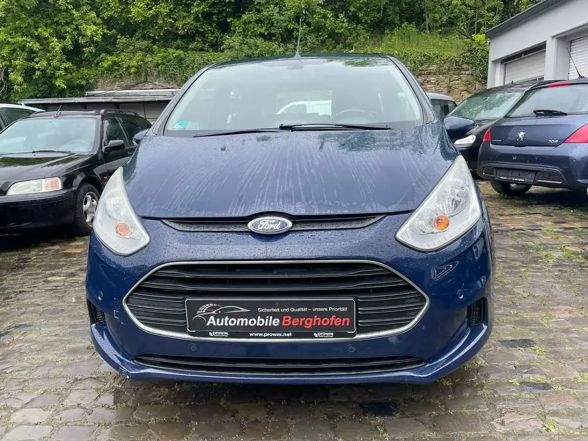 Gebraucht Ford B-MAX Trend 101 PS (74 kW) 2015 Blazerblau Van / Kleinbus