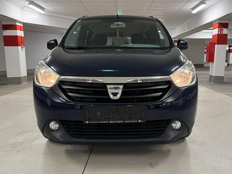 Gebraucht Dacia Lodgy Lauréate 102 PS (75 kW) 2017 Blau Van / Kleinbus