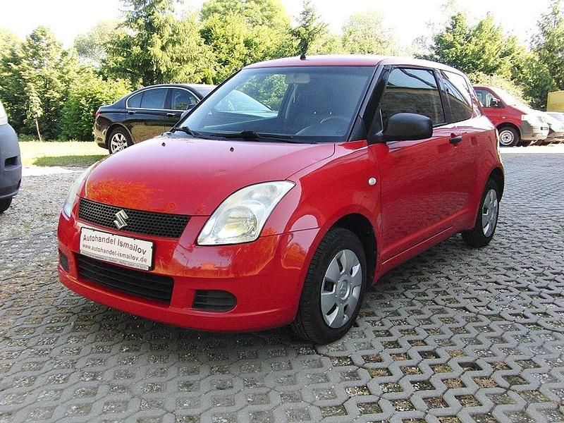 Rot Gebraucht 2006 Suzuki Swift Limousine | 2.600 € - Bild 1/4