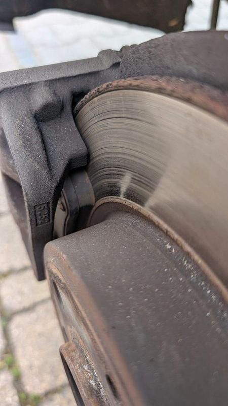 Weiß Gebraucht 2012 Mercedes B180 Van / Kleinbus | 8.150 € (Guter Preis) - Bild 1/4