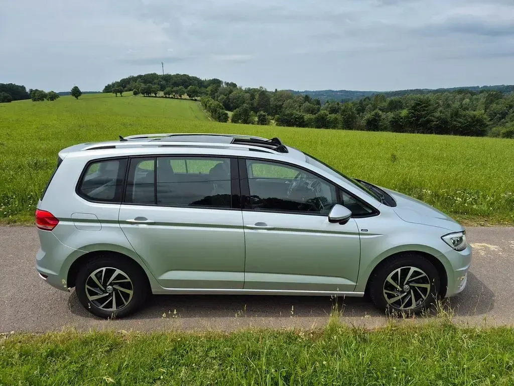 Gebraucht VW Touran Join 150 PS (110 kW) 2018 Silber Van / Kleinbus