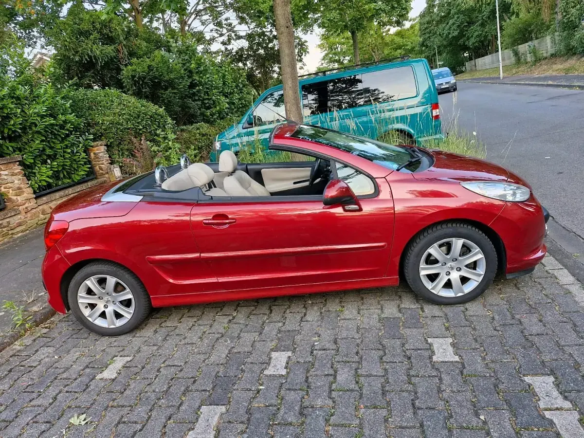 Gebraucht Peugeot 207 110 PS (80 kW) 2008 Rot Kleinwagen