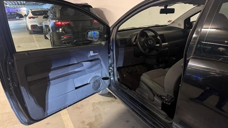 Gebraucht VW Fox 84 PS (61 kW) 2007 Schwarz Kleinwagen