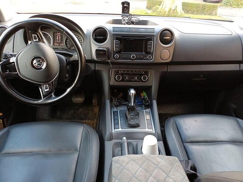 Gebraucht VW Amarok Black Edition 180 PS (132 kW) 2016 Schwarz Abholung