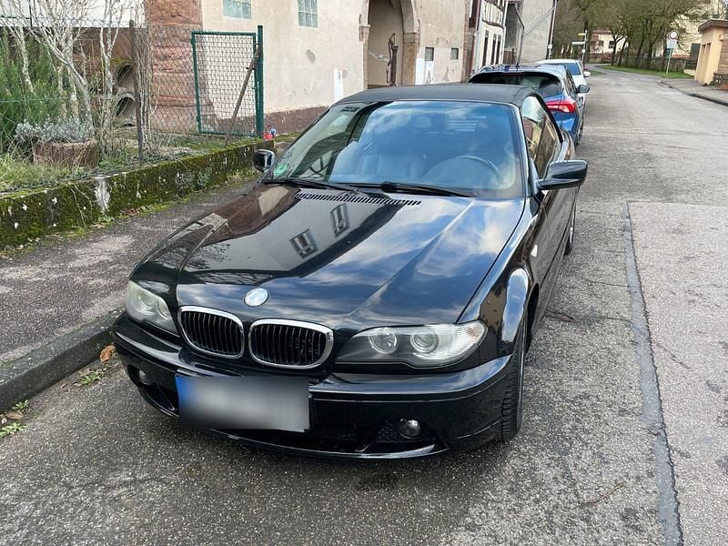 Schwarz Gebraucht 2006 BMW 318 Cabriolet Sport Line Cabrio | 4.800 € (Fairer Preis) - Bild 1/4