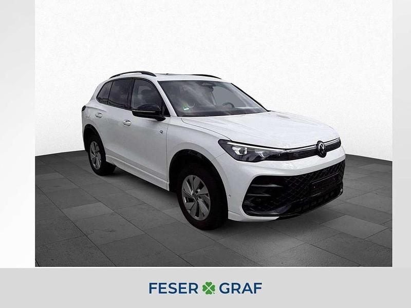 Pure white Gebraucht 2024 VW Tiguan R-line SUV | 43.440 € (Guter Preis) - Bild 1/4