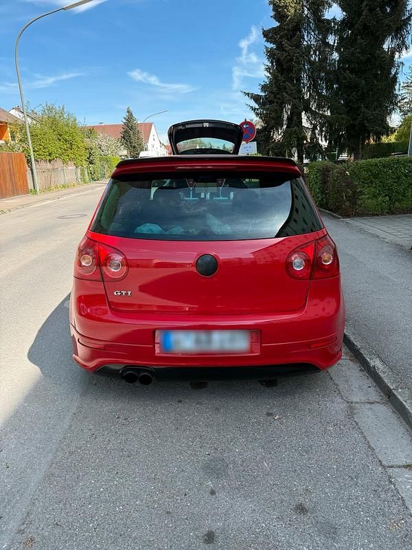Gebraucht VW Golf V GTI 200 PS (147 kW) 2005 Rot Kleinwagen